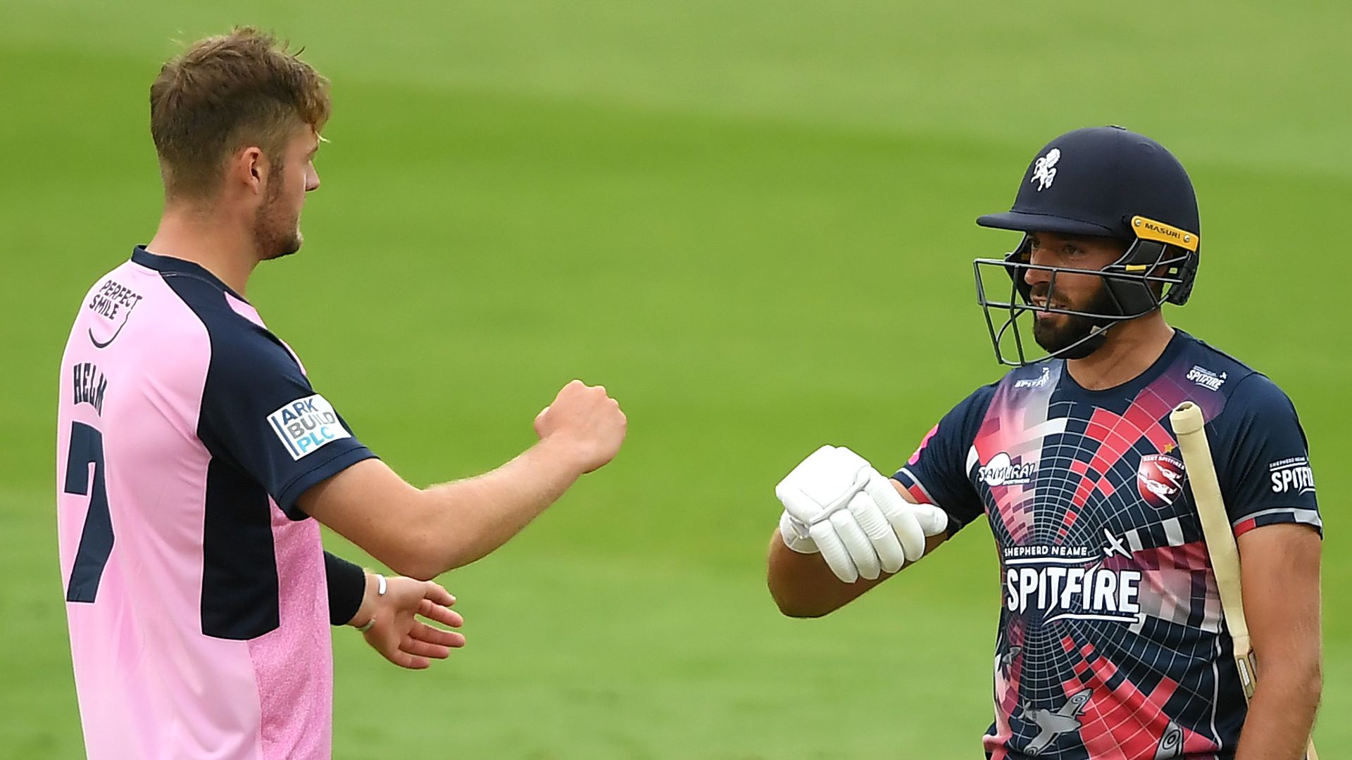 Middlesex and Kent play out thrilling tie