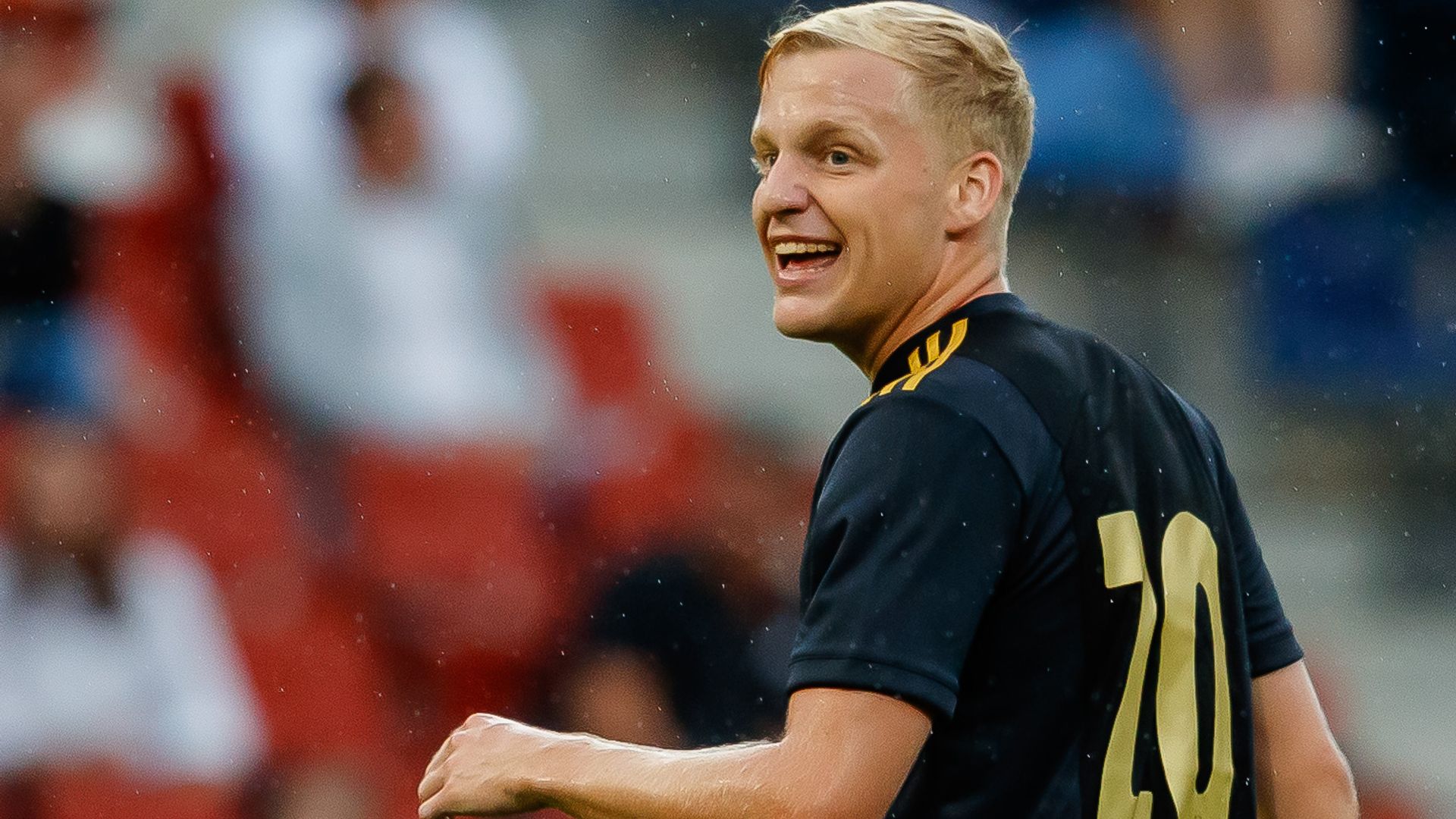 Van de Beek undergoing Man Utd medical