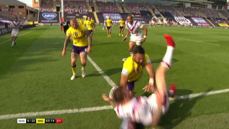 Wakefield Tom Johnstone produced this miracle try against Wigan