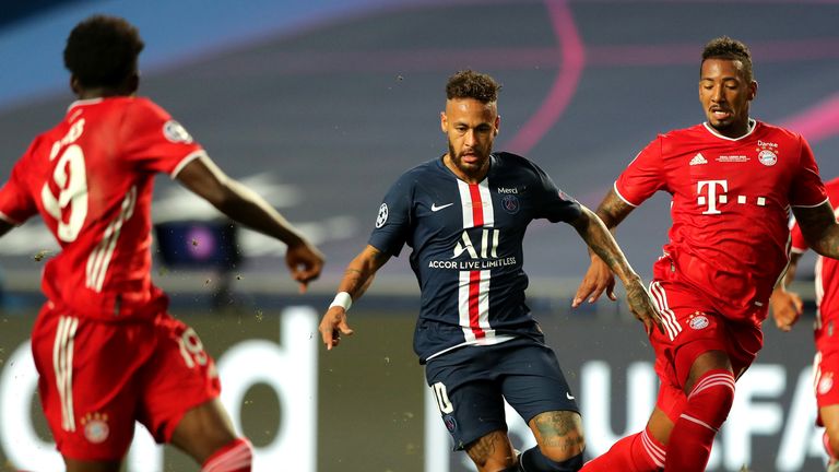 Neymar runs at the Bayern Munich defence at the Estadio da Luz