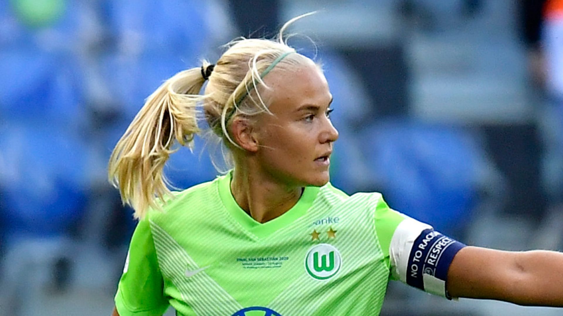 Chelsea sign Denmark captain Harder from Wolfsburg