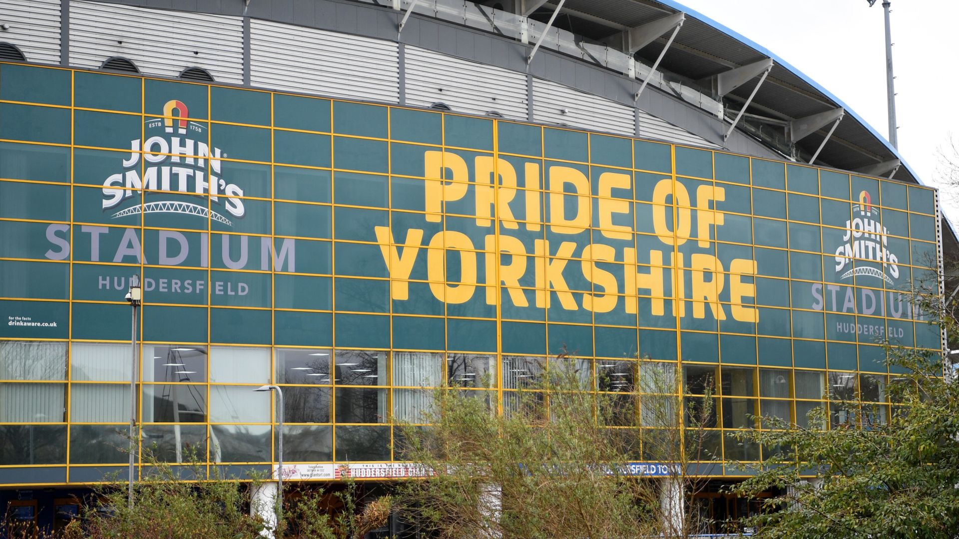 Giants vs Hull KR kick-off put back