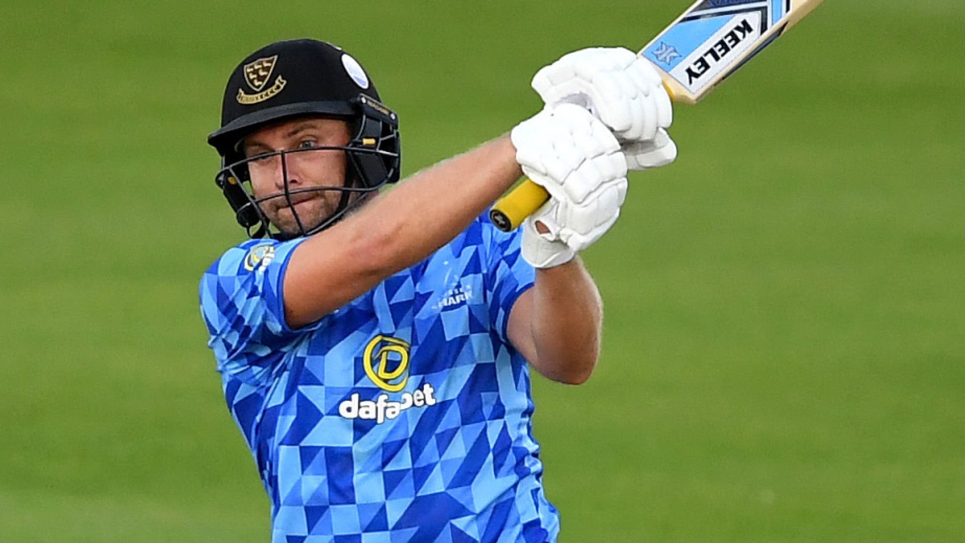 Wright powers Sussex to win over Hampshire