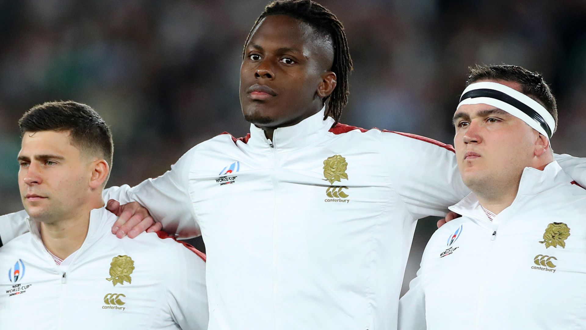 England players agree wage cuts