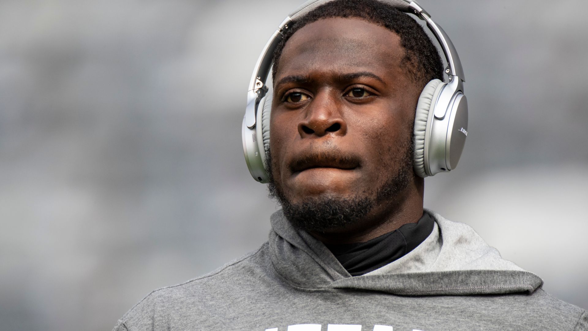 Bills sign White to four-year contract extension