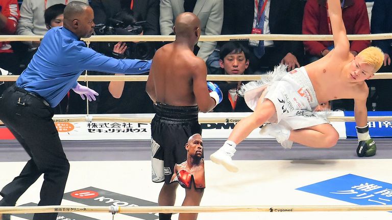 Mayweather shared the ring with kickboxer Tenshin Nasukawa last January