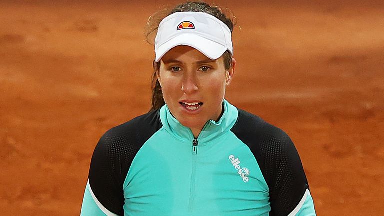 Johanna Konta put in an error-strewn performance as she lost to Coco Gauff