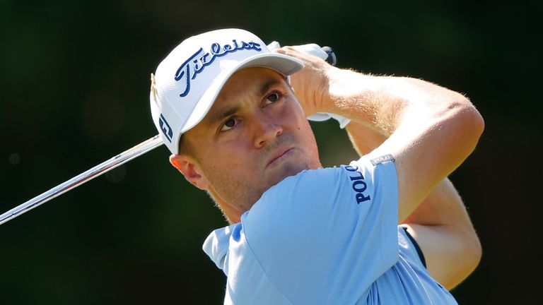 Justin Thomas twice came close to the lead twice only to bogey both times