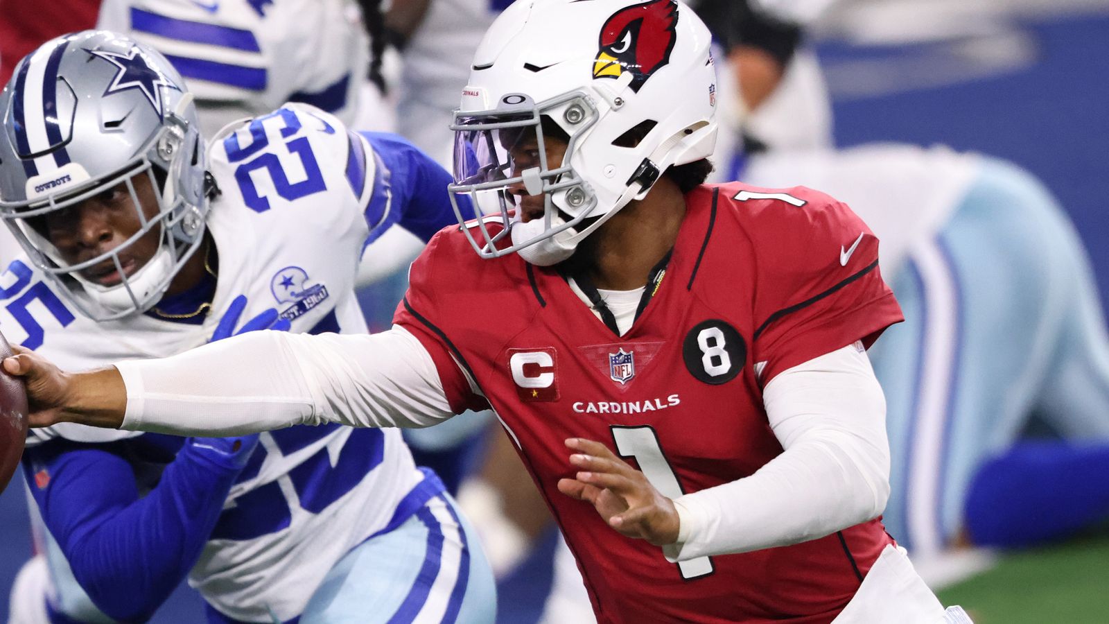 Kyler Murray's height comes into question again with rookie photo