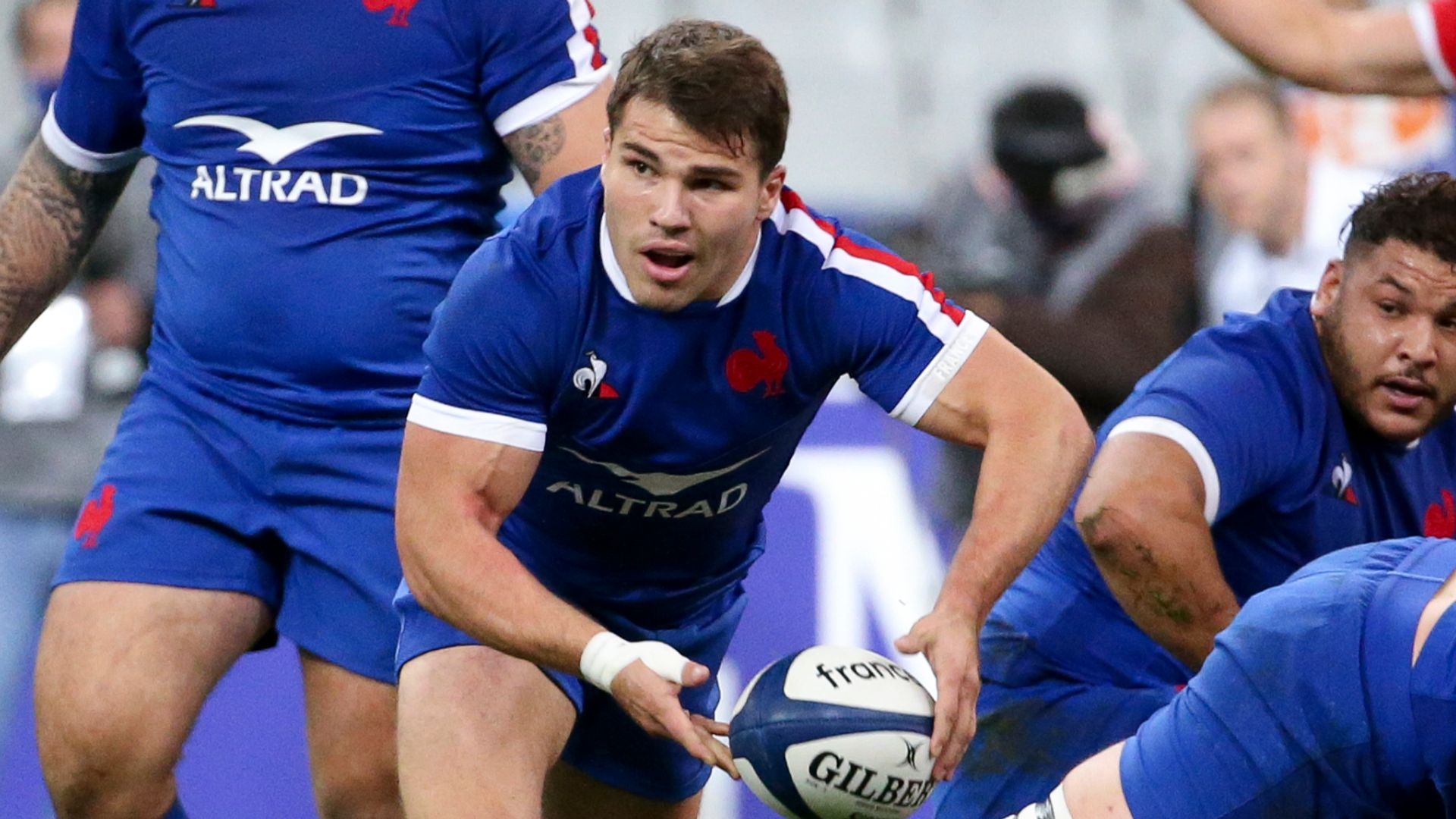Dupont wins Six Nations best player