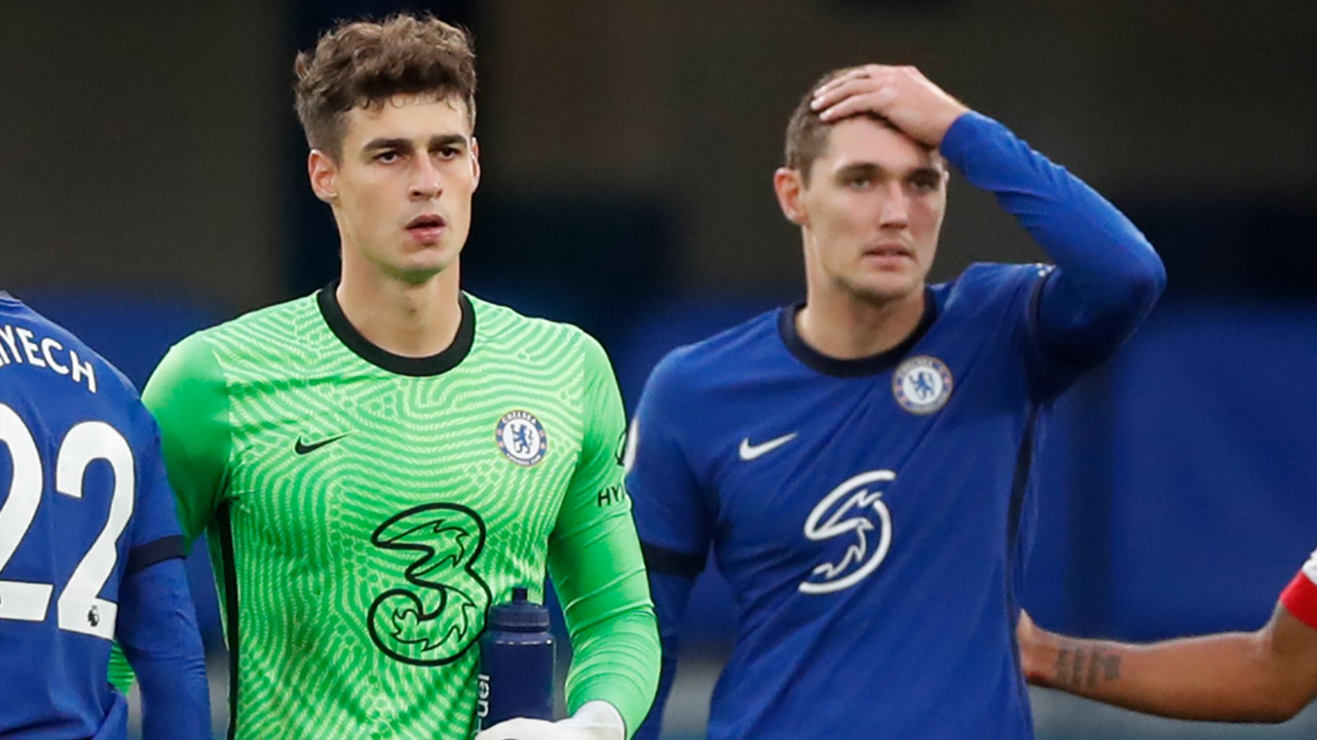 Why can't Lampard fix Chelsea's defence?