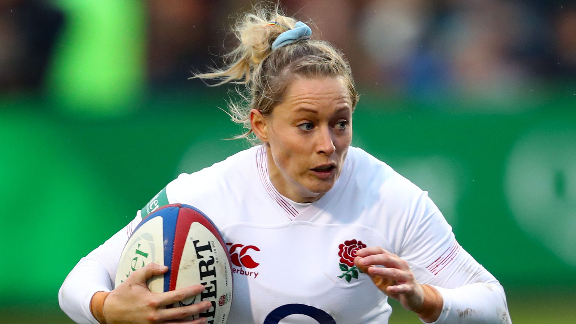 Hunt, Perry in England Women training squad