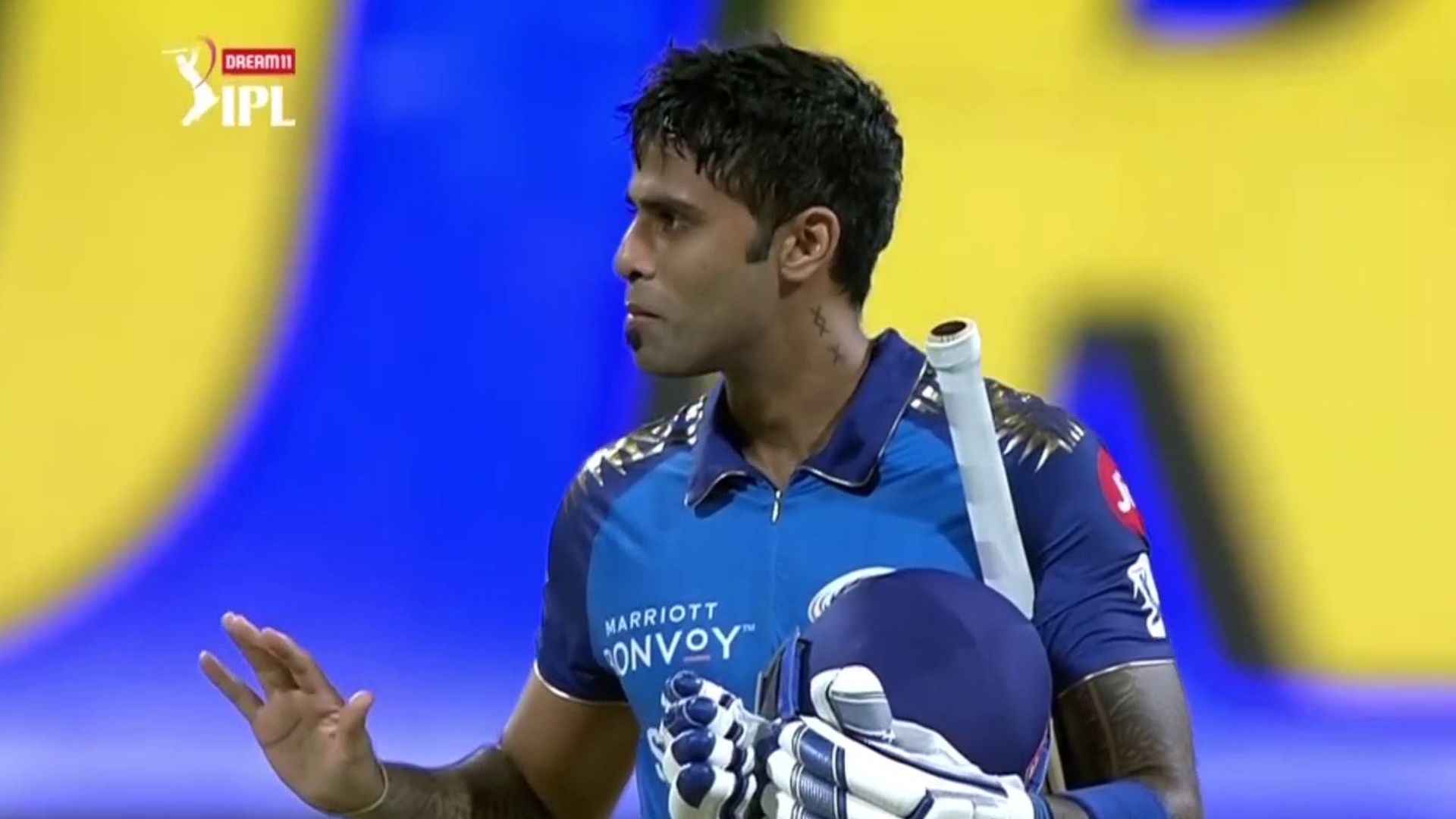 Suryakumar sparkles as Mumbai close in on play-offs