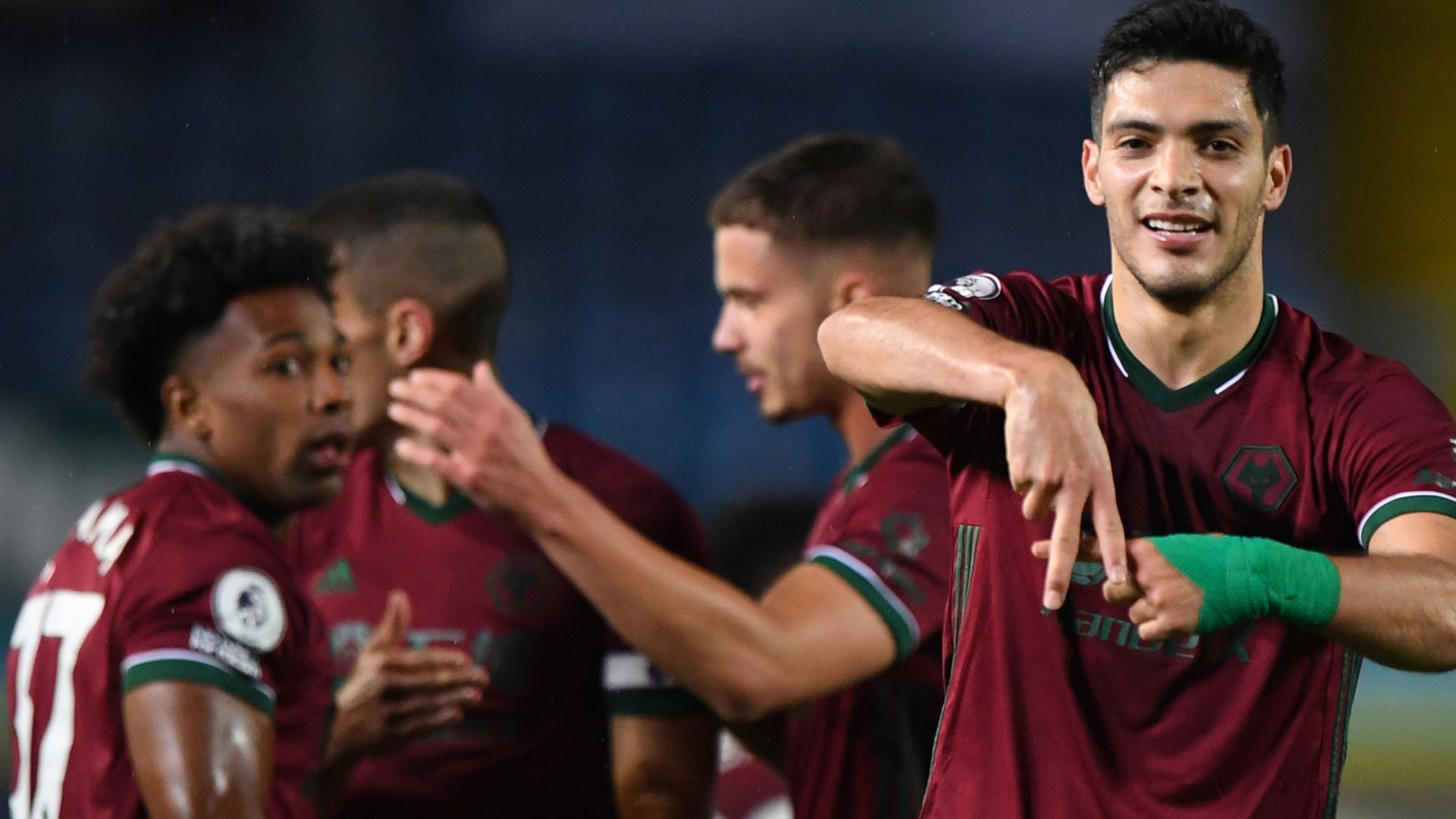 Jimenez snatches Wolves win at Leeds