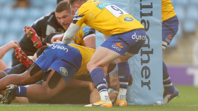 Luke Cowan-Dickie scored Exeter's second try, after just their second entry into the Bath 22