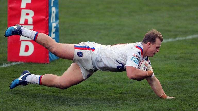 Eddie Battye goes over for a try in Wakefield's win over Hull KR