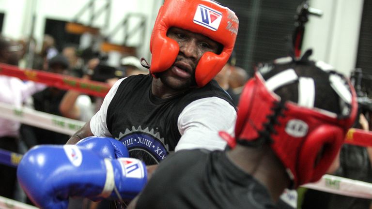 Mayweather regularly KO'd sparring partners, says Theophane