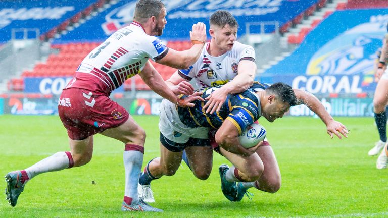 Rhyse Martin got Leeds' first try against Wigan