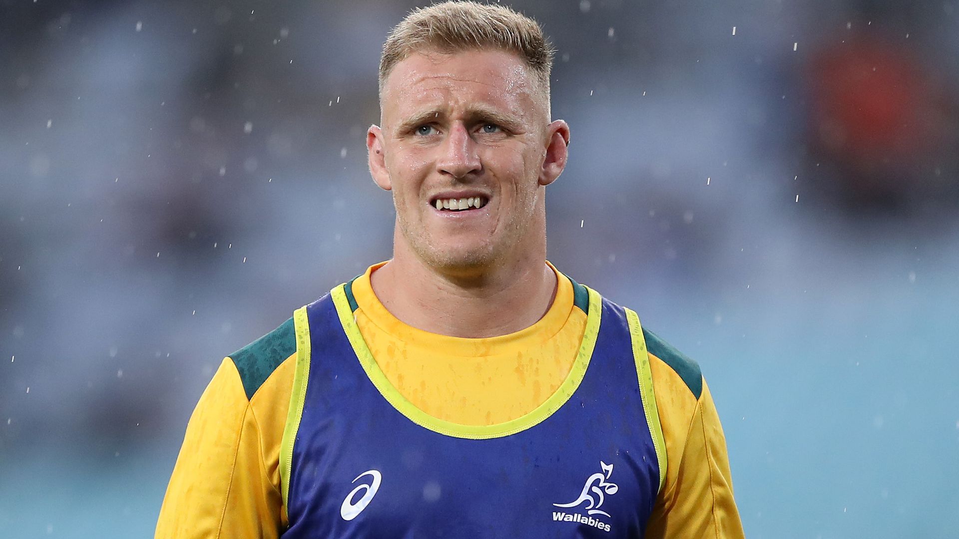 Hodge one of six Australia changes for NZ test