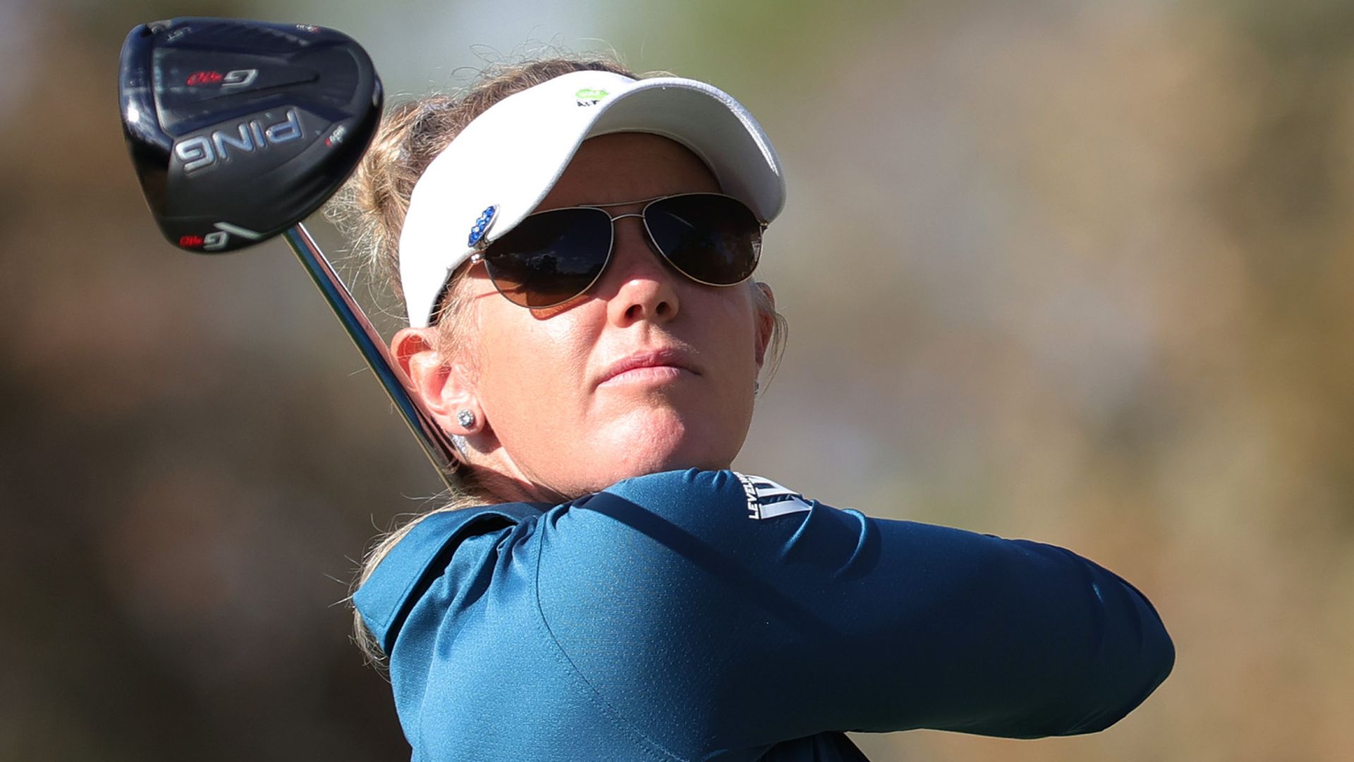 Ace Olson leads, Hull in contention at US Women's Open