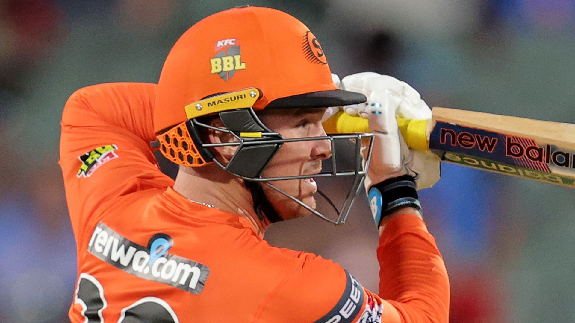 Rapid Roy ignites Scorchers' first win