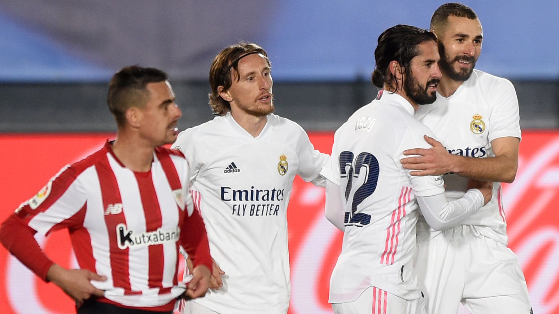 Benzema boosts Real, Dortmund bounce back