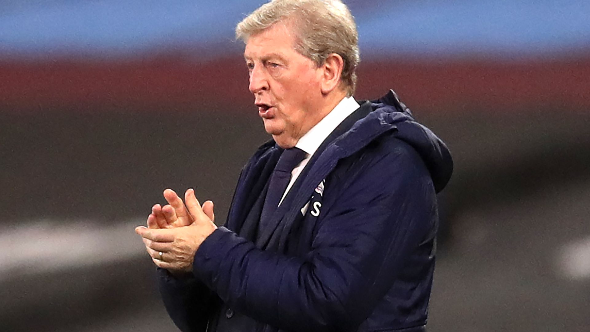 Hodgson furious after 'ludicrous' Benteke red card