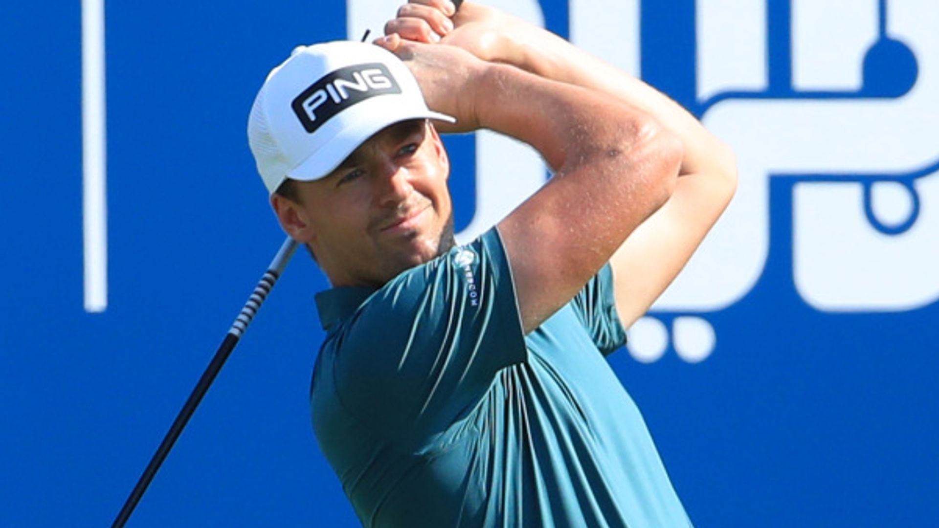 Perez sets pace in Dubai finale