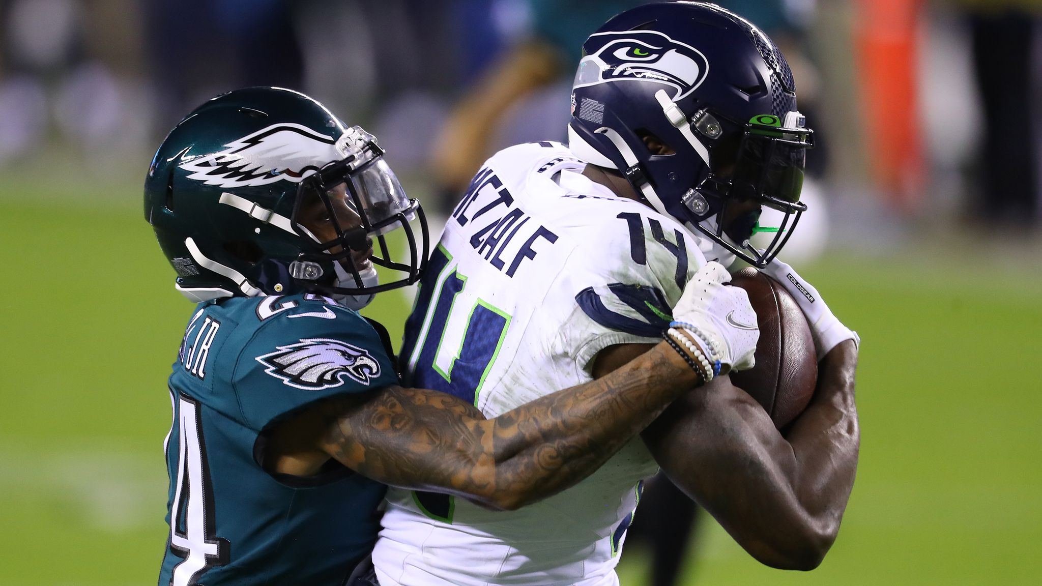 Metcalf, Wilson lead Seattle Seahawks over Philadelphia Eagles 23-17