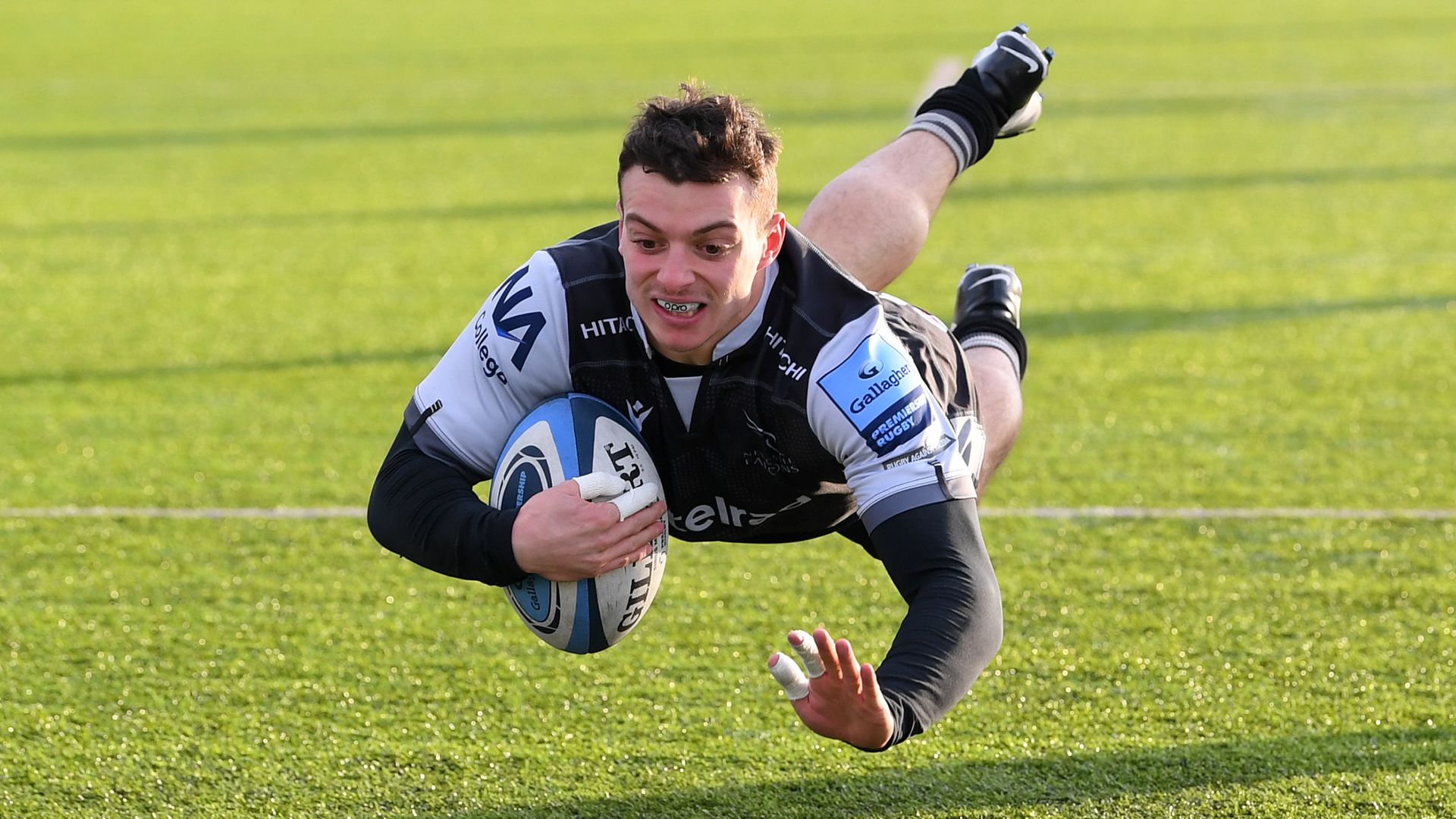 Falcons battle to Gloucester win