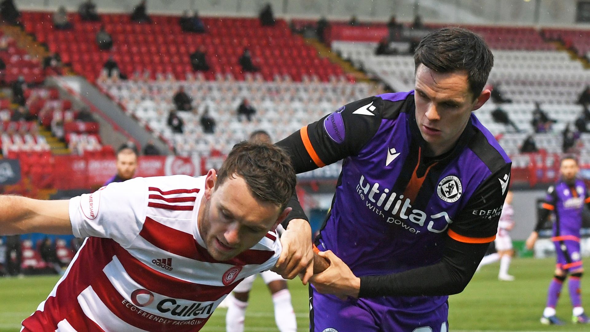 Hamilton move away from bottom with Dundee Utd draw