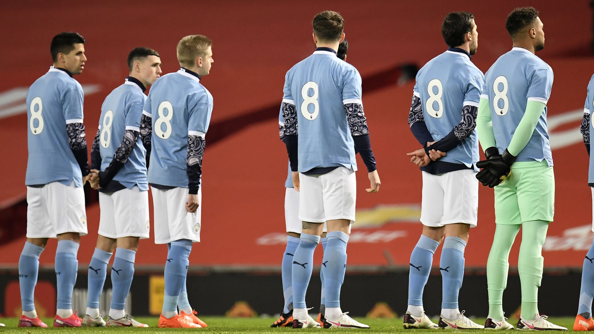 City walk out in Bell's No 8 kit vs Man Utd