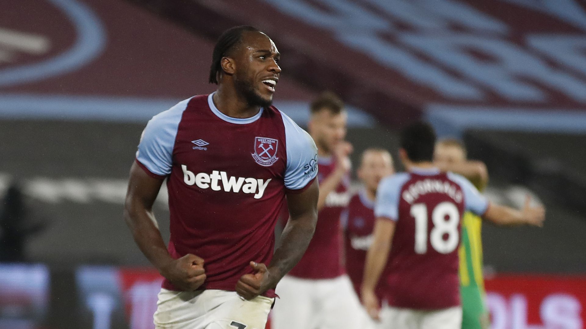 Antonio stunner moves West Ham seventh