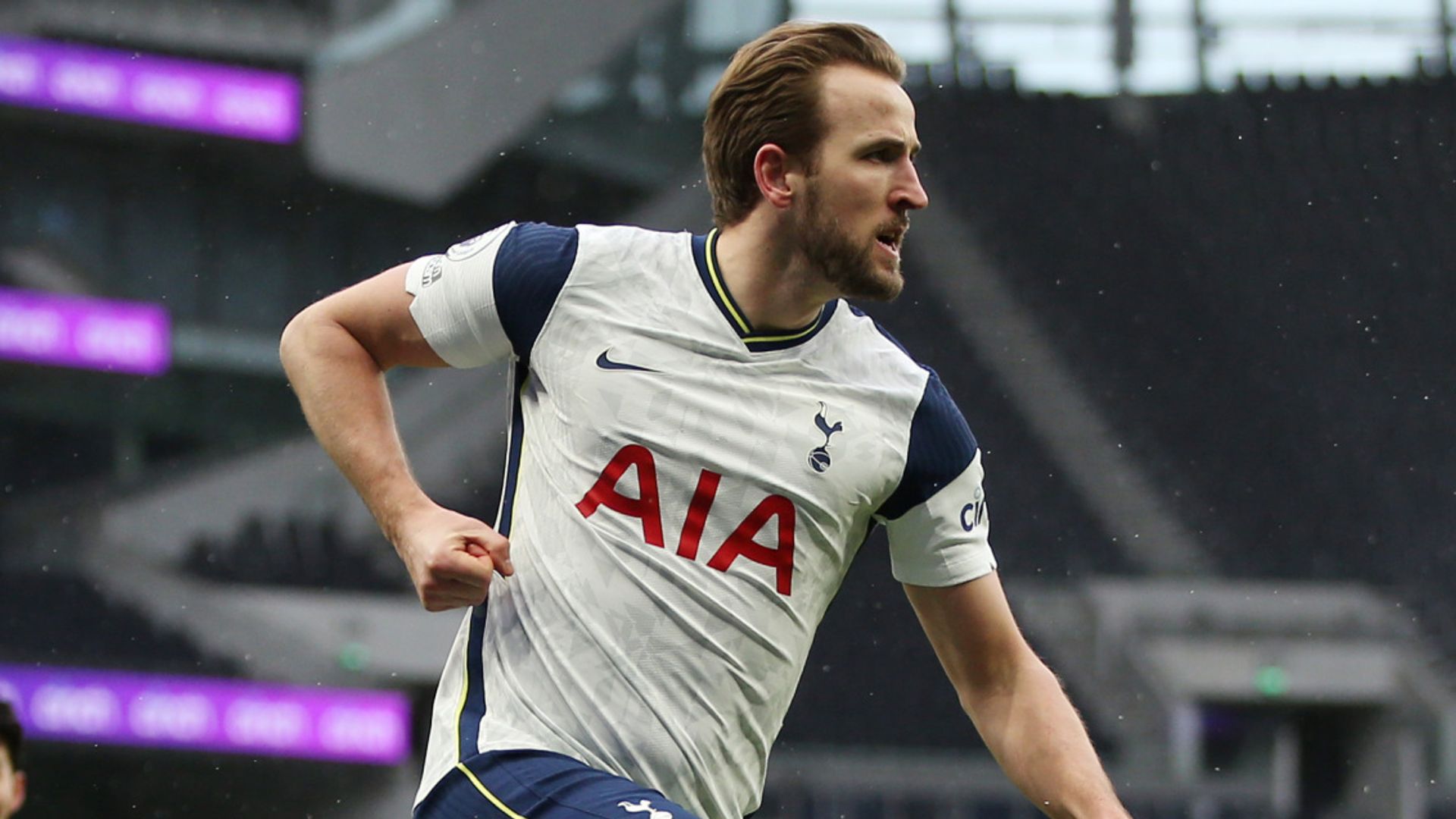 Kane, Son on target as Spurs dismiss Baggies