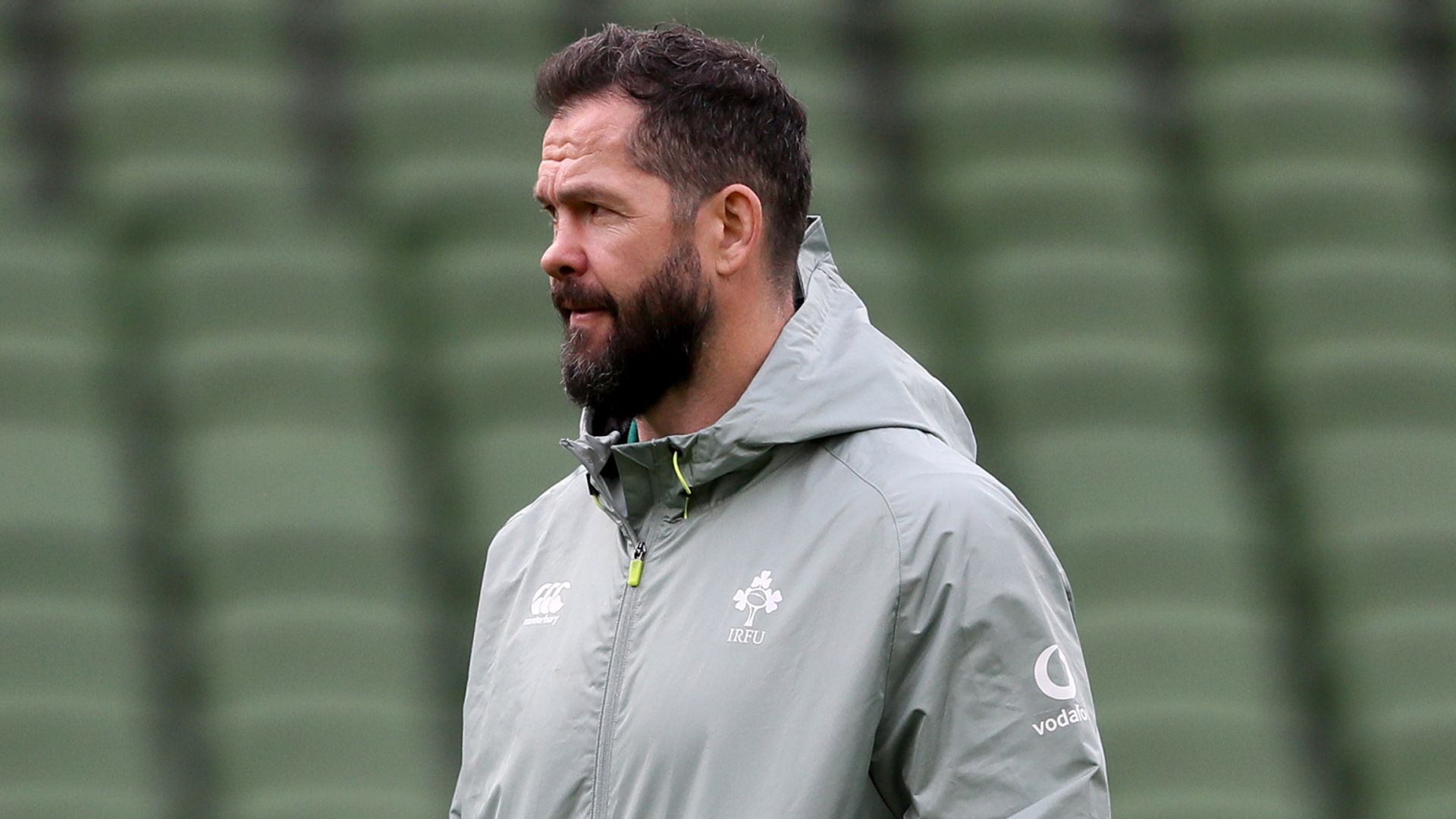 Farrell wants greater spark from Ireland's backs