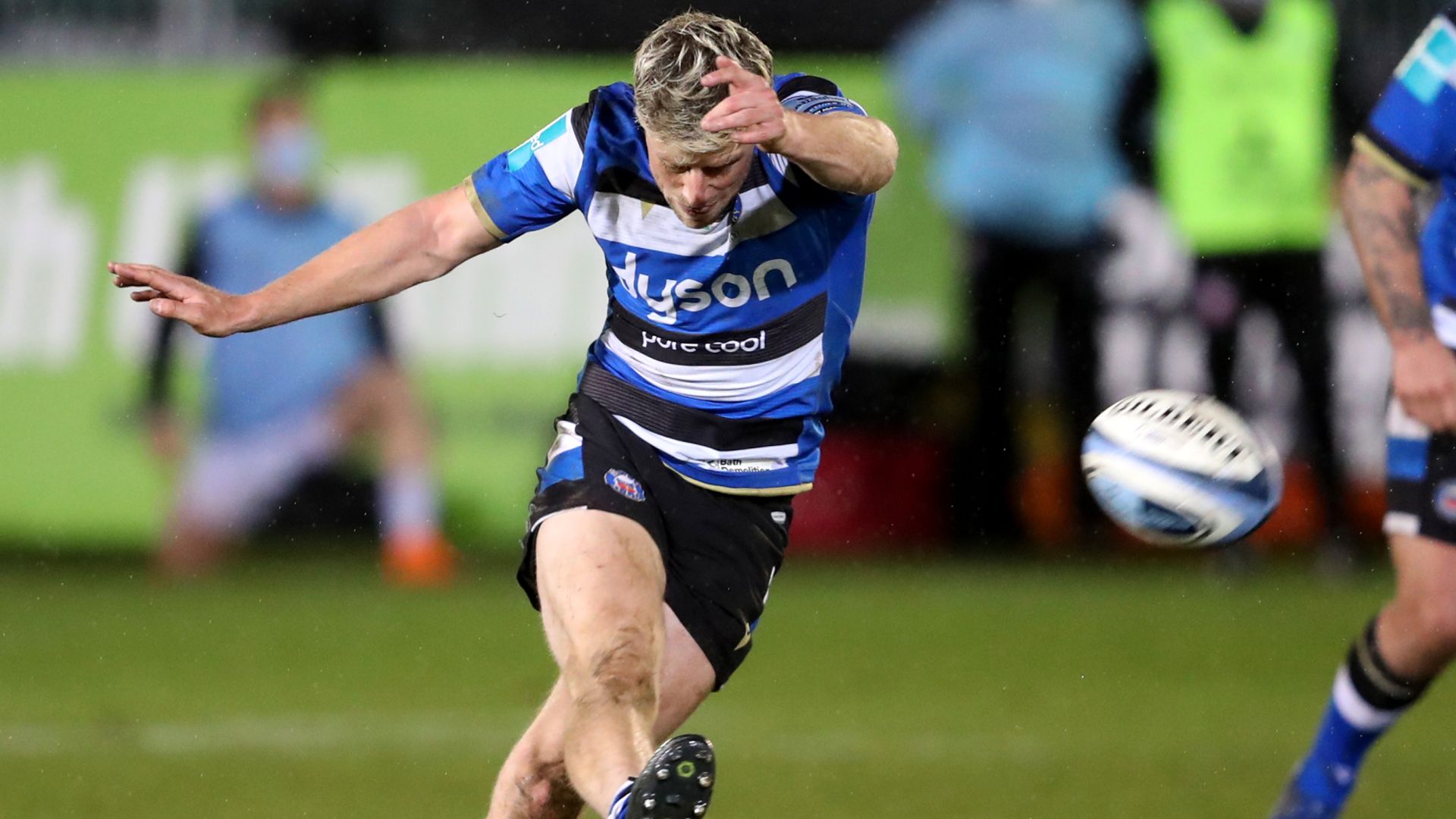 Late Priestland kick snatches derby win for Bath