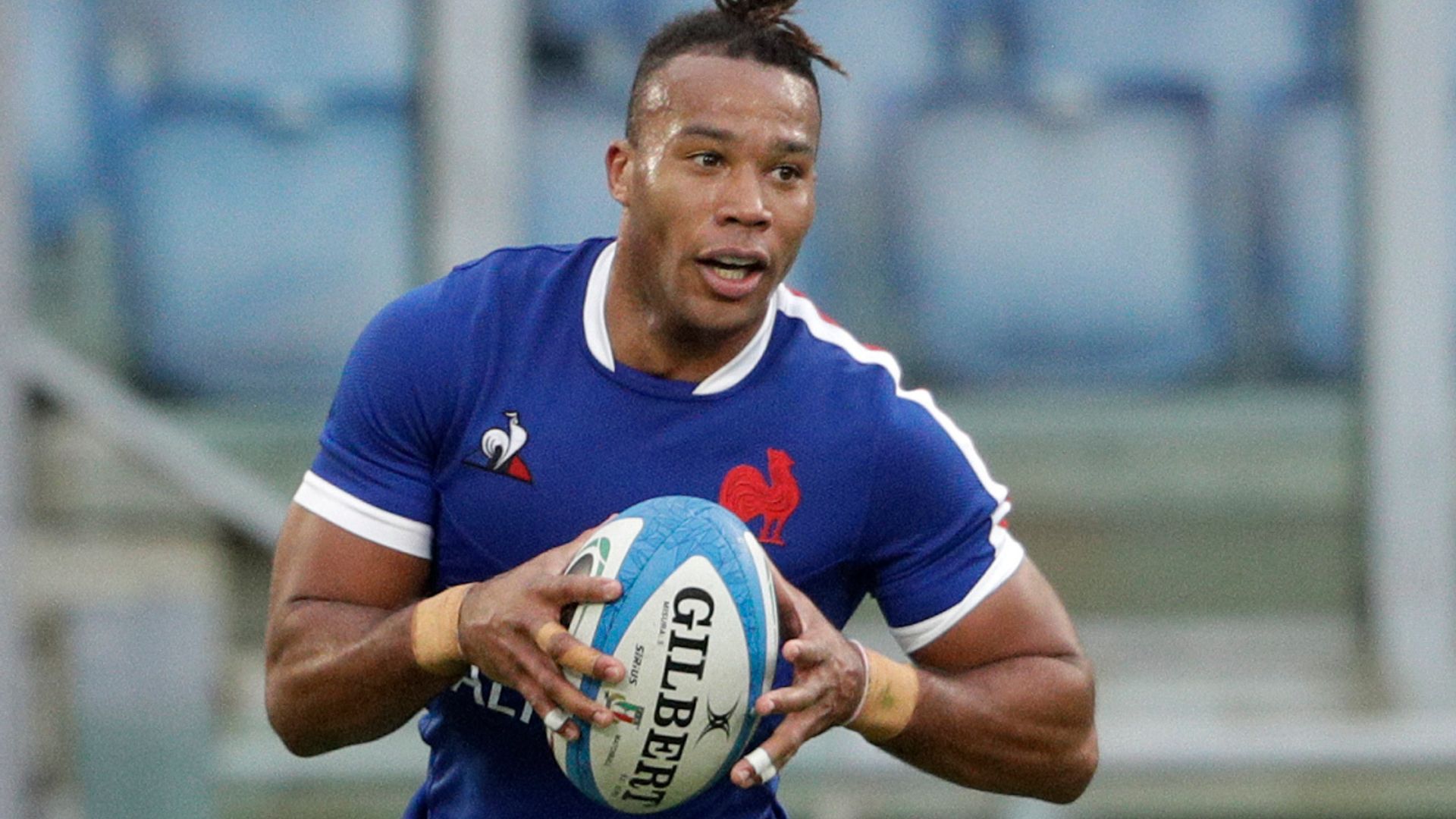 Thomas benched as France change two for Ireland