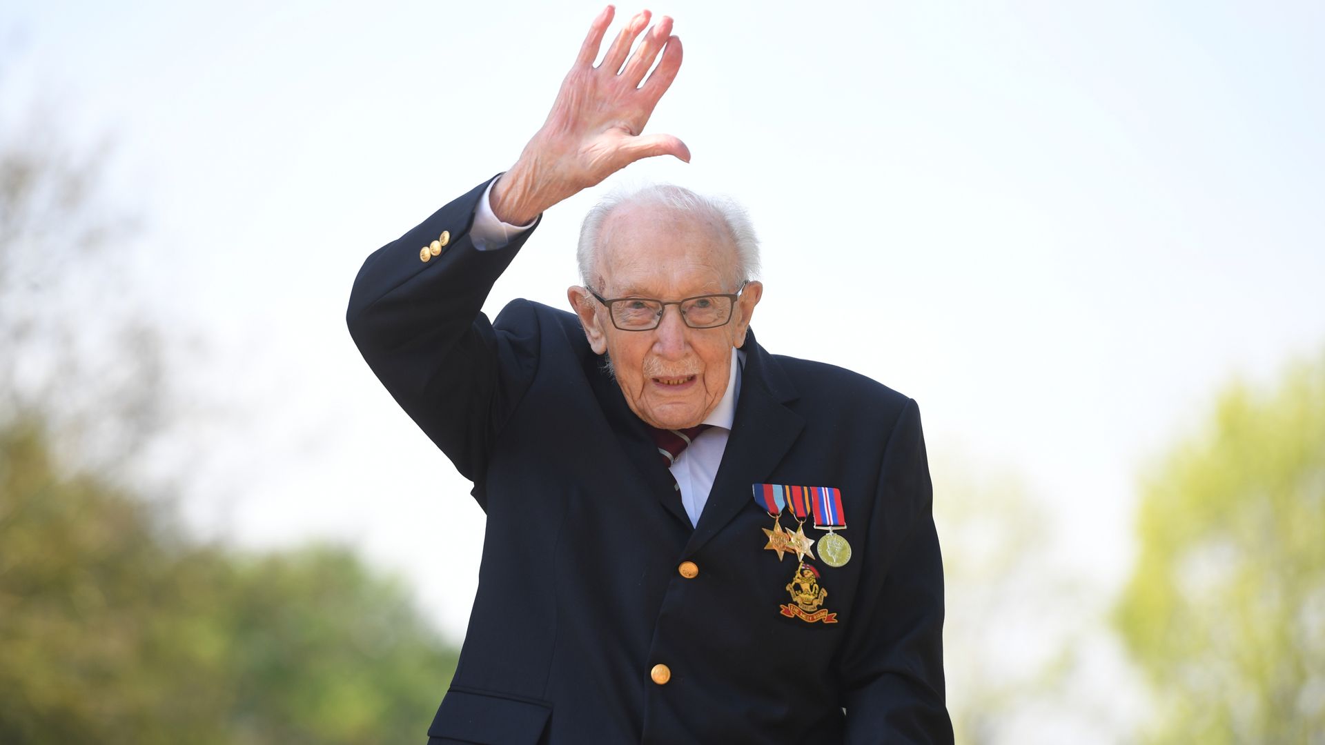 Sport pays tribute to Captain Sir Tom Moore, who dies aged 100