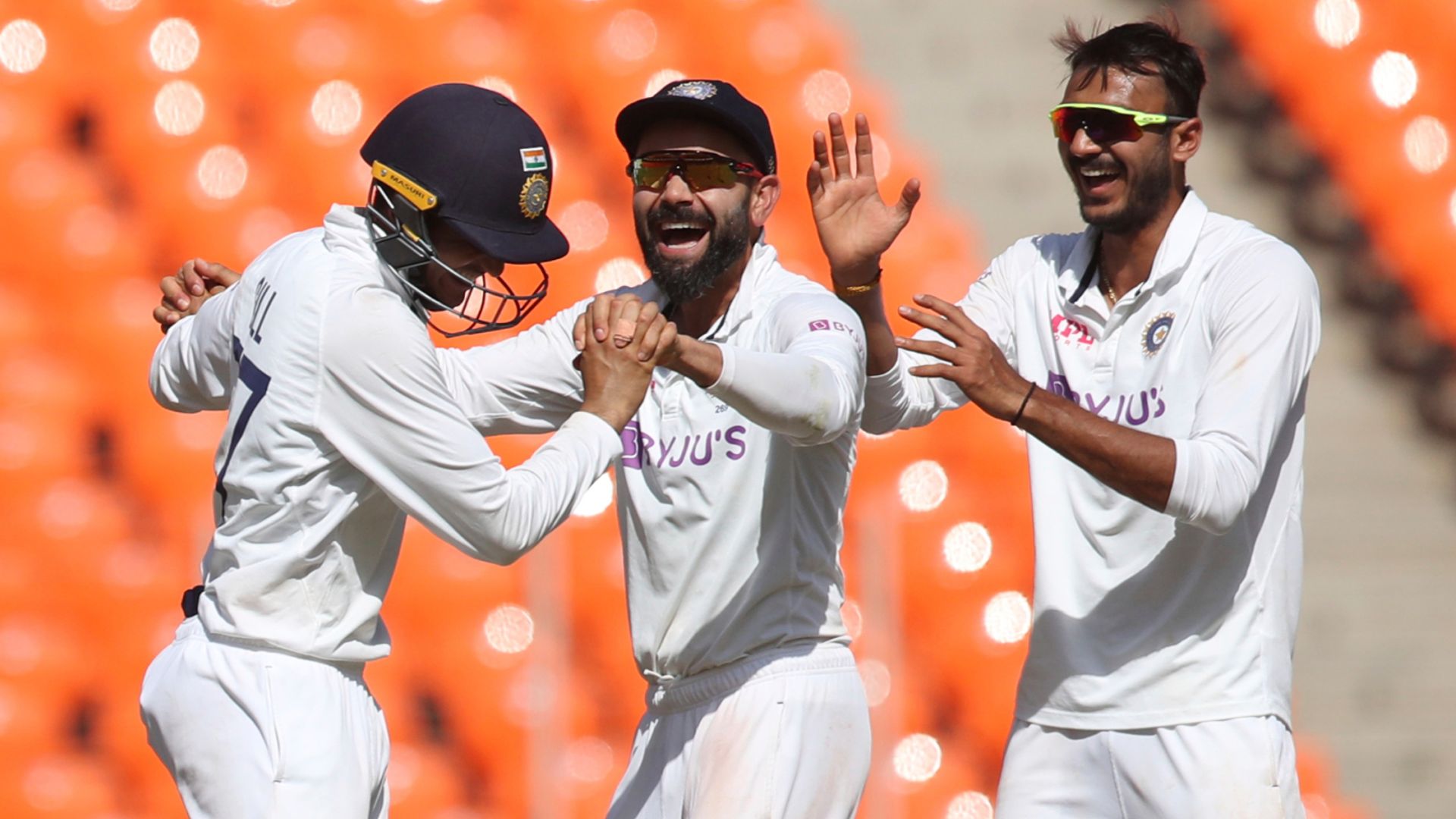England skittled for 205 as batting woes continue