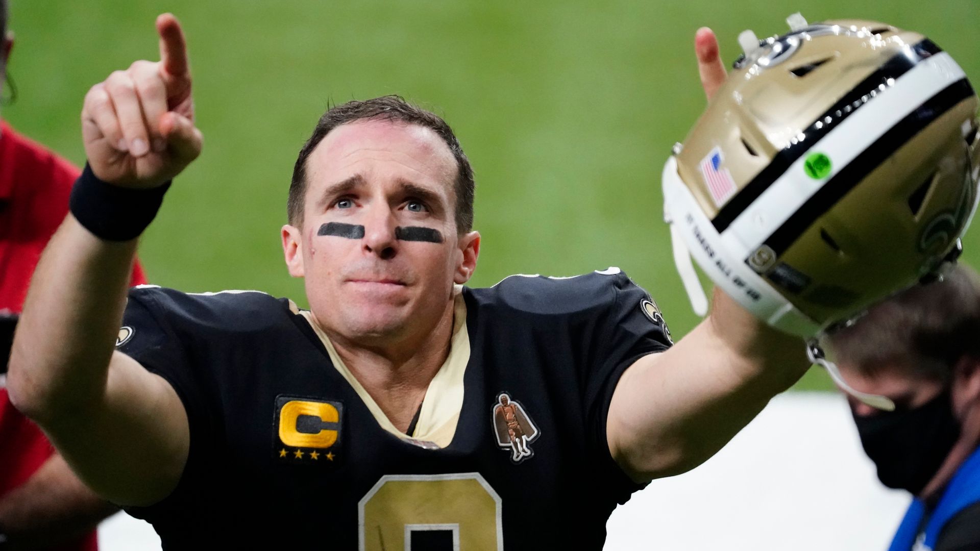 Brees announces retirement from NFL