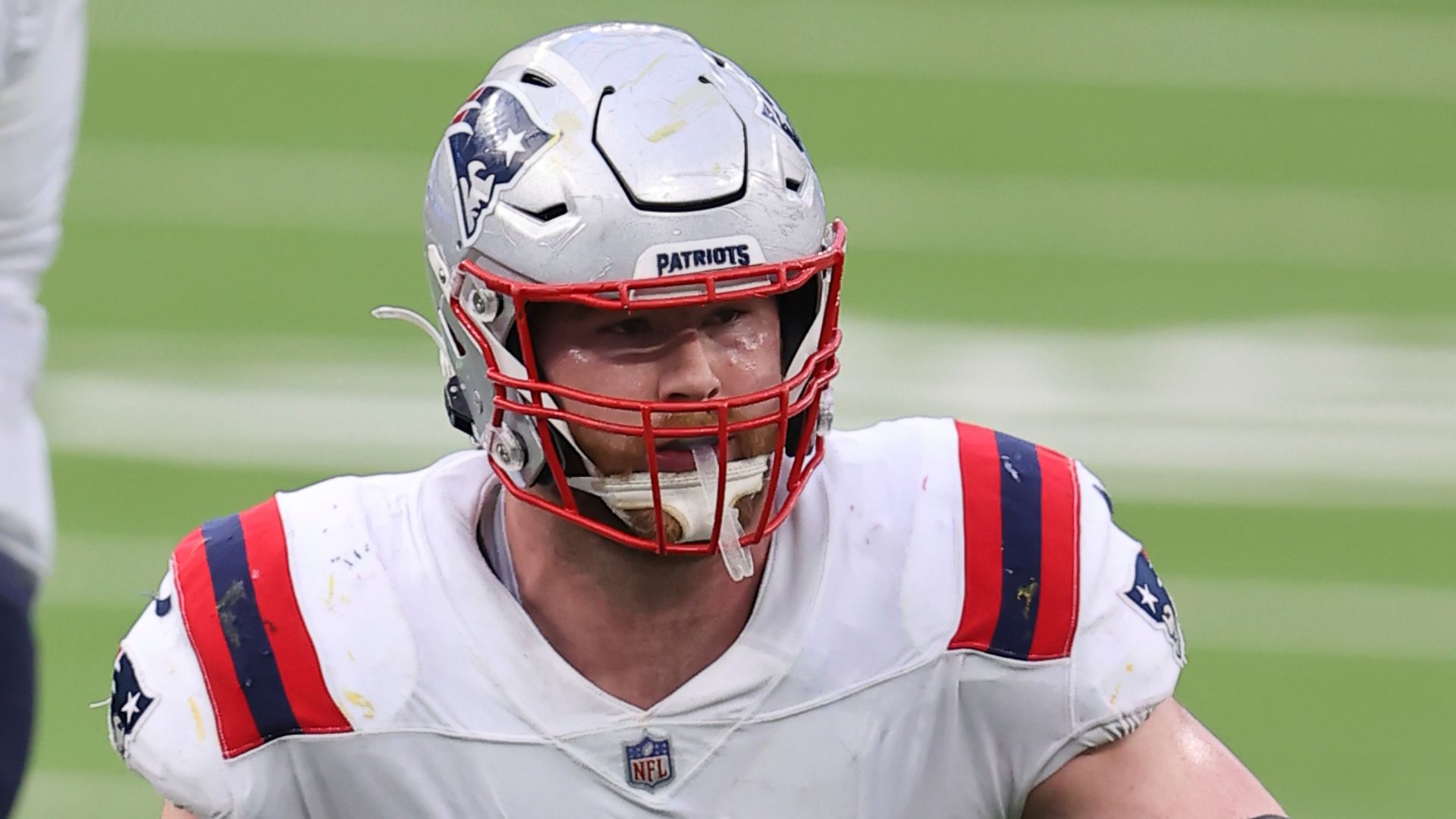 Chiefs agree $80m deal with Thuney