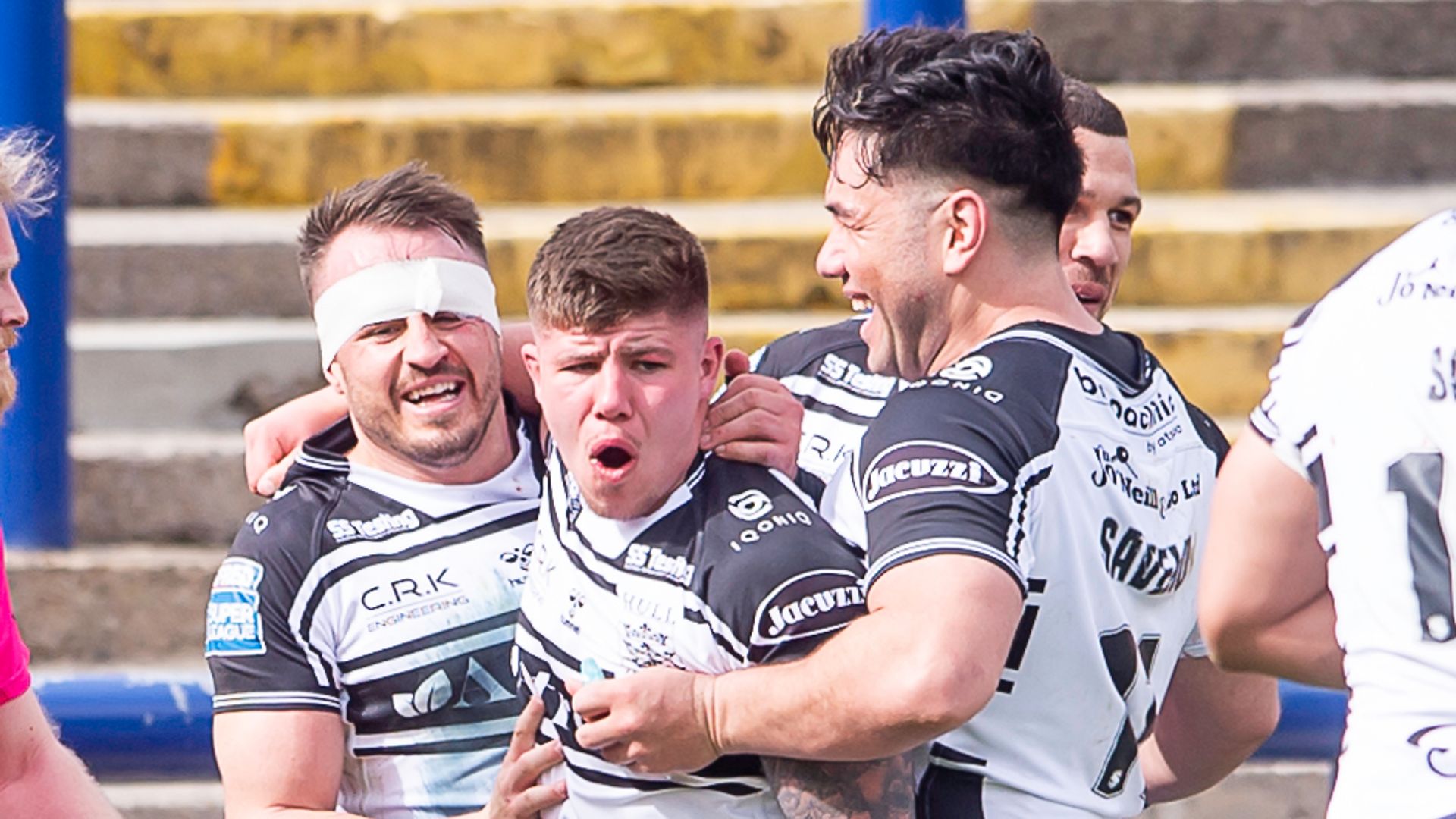 Hull too strong for Giants as Reynolds stands out