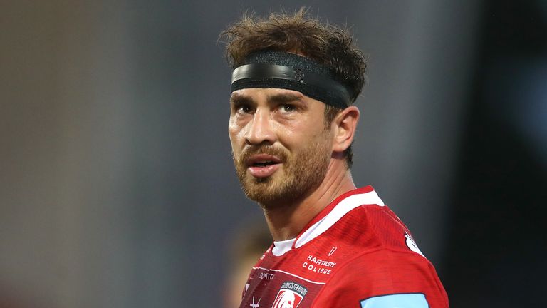 Danny Cipriani ha firmado por Bath con un contrato ampliado por un año