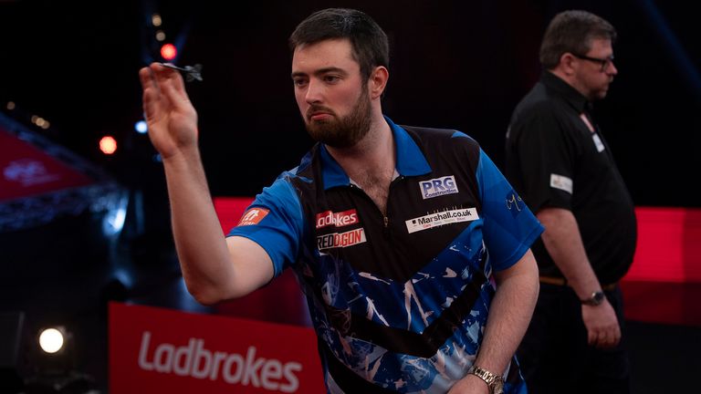 Humphries et James Wade entrent en collision lors d'une répétition de la finale de l'Open du Royaume-Uni de cette année