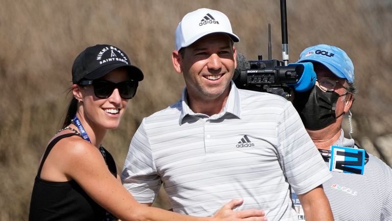 Wgc Match Play Sergio Garcia Reaches Last 16 With Hole In One In Playoff Against Lee Westwood