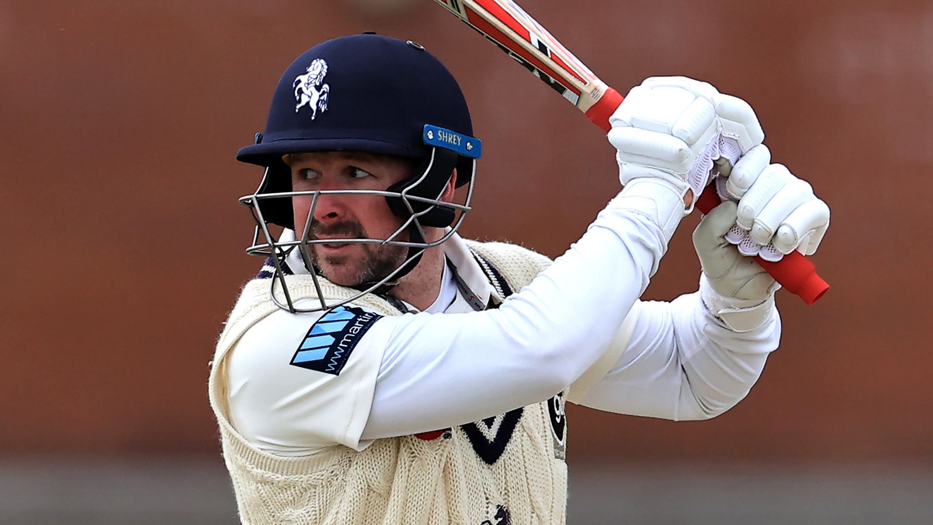 Stevens hits hundred for Kent aged 44