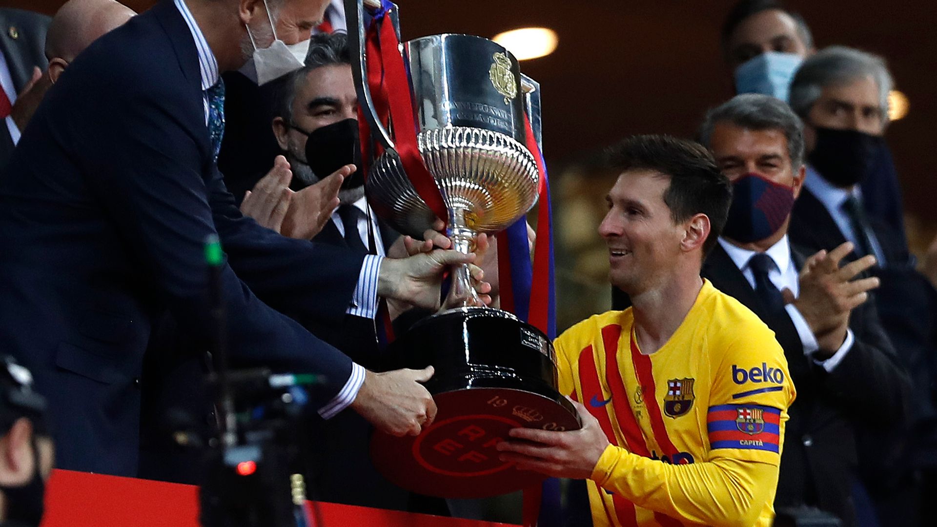 Messi stars as Barcelona win Copa del Rey