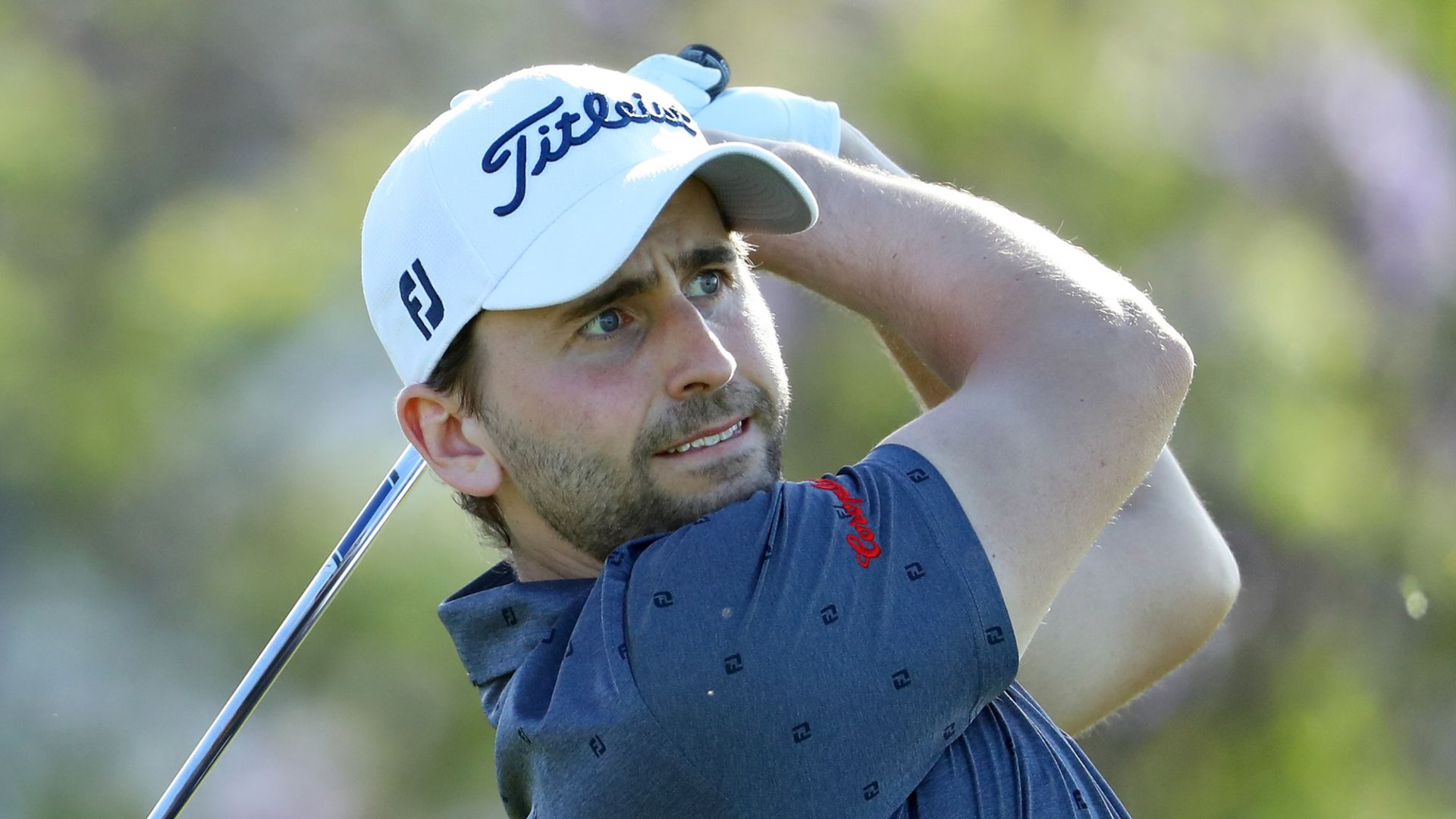 Von Dellingshausen vaults into Tenerife lead