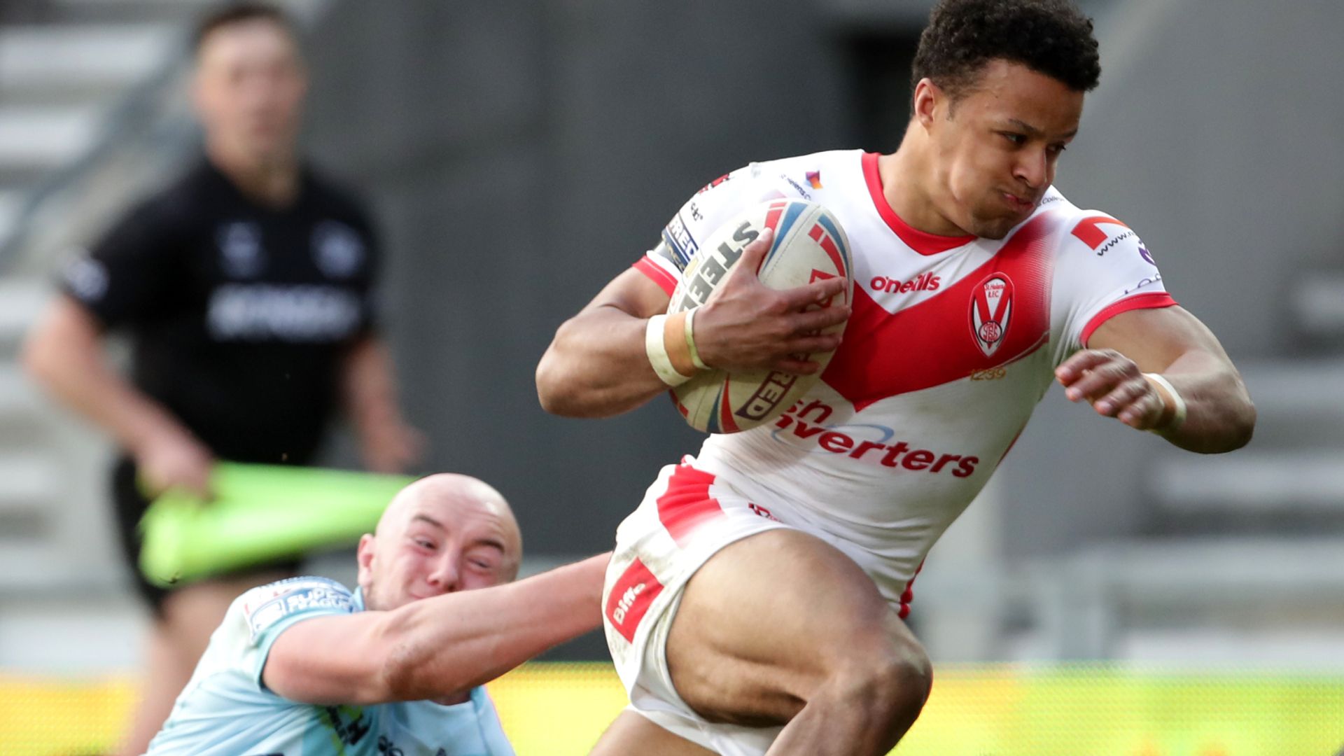 Saints cut loose in second half to thump Wakefield
