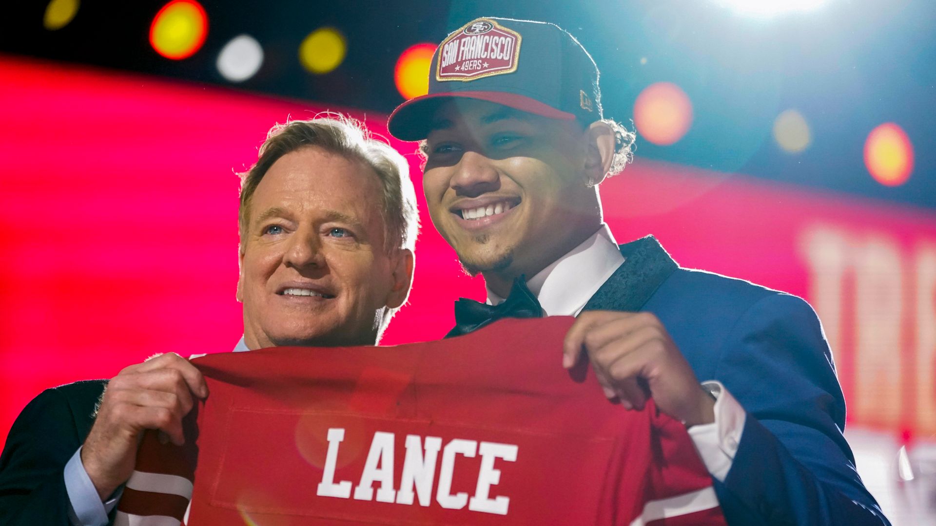 Shanahan 'obsessed' with new QB Trey Lance